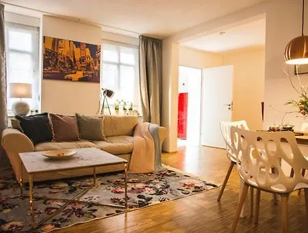 City-apartment Live, Netflix, Wi-fi, Barrierefrei Fürth