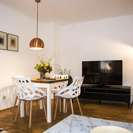 City-apartment Live, Netflix, Wi-fi, Barrierefrei Fürth